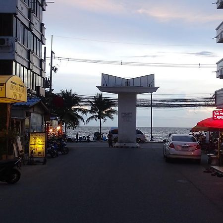 Jomtien Sunset Guesthouse Esterno foto