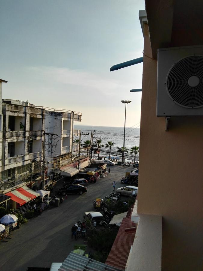 Jomtien Sunset Guesthouse Esterno foto